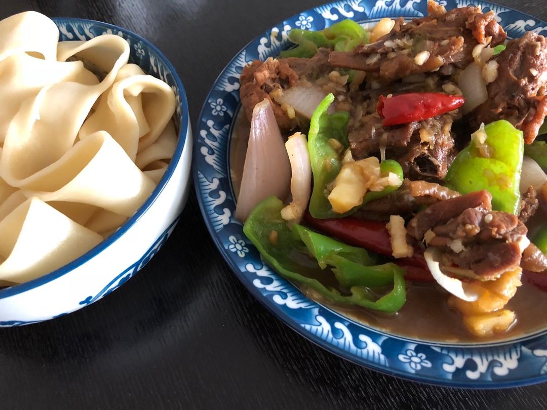 新疆沙湾大盘鸡