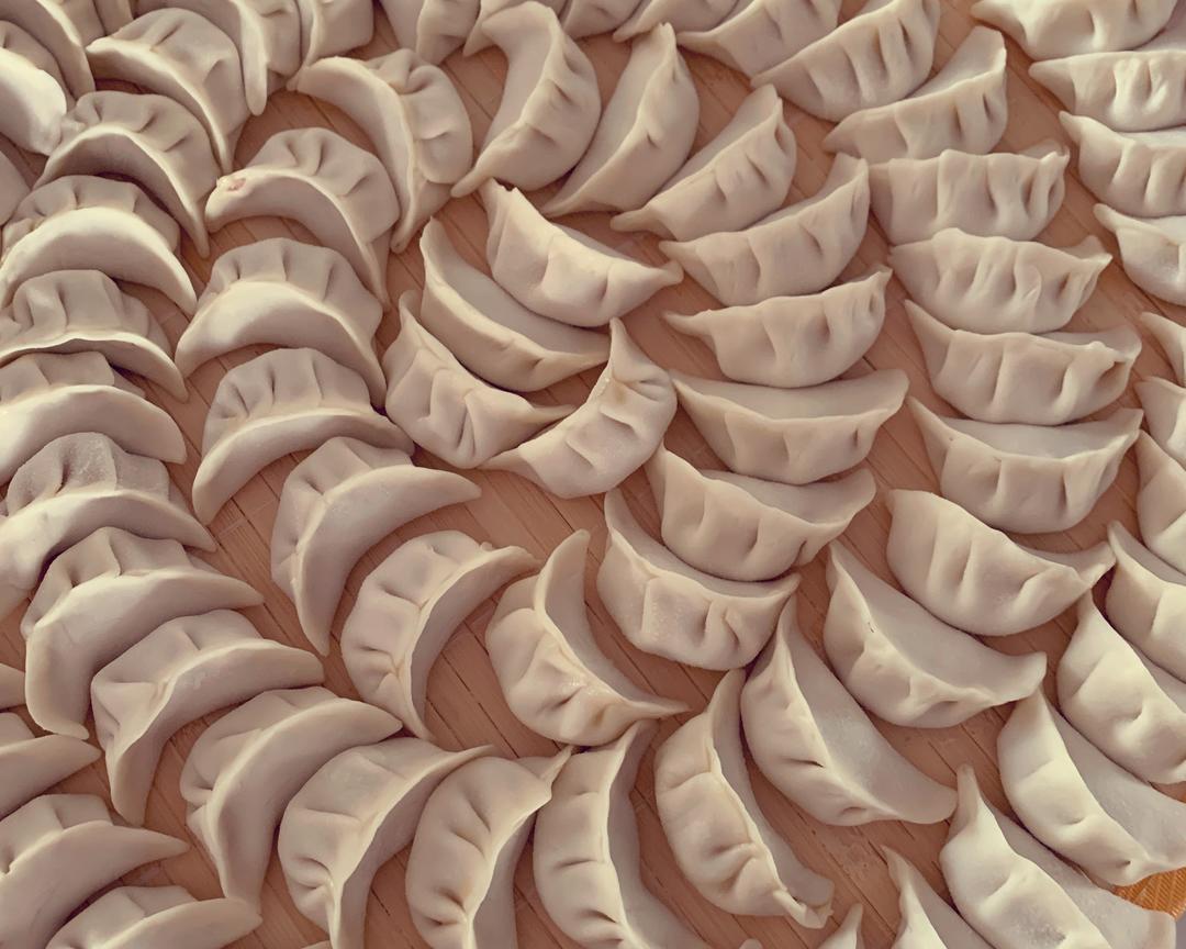 跟爷爷学包饺子