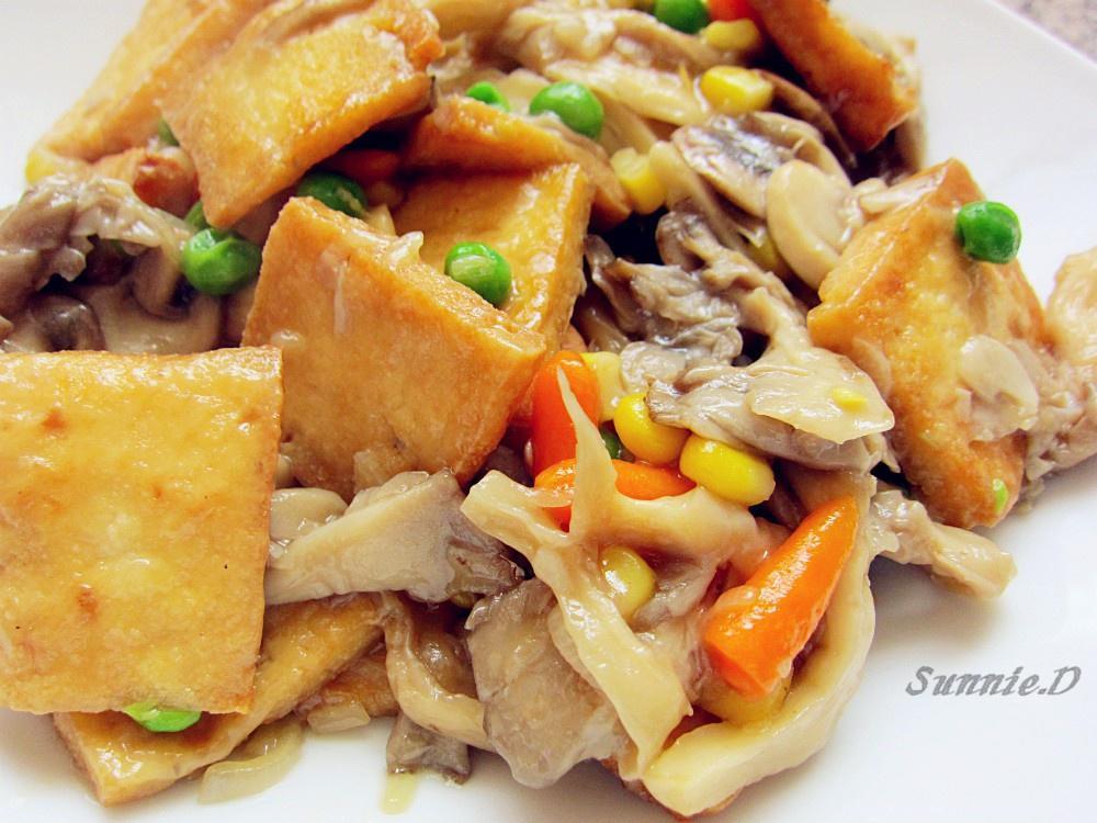 杂炒油炸豆腐块的做法