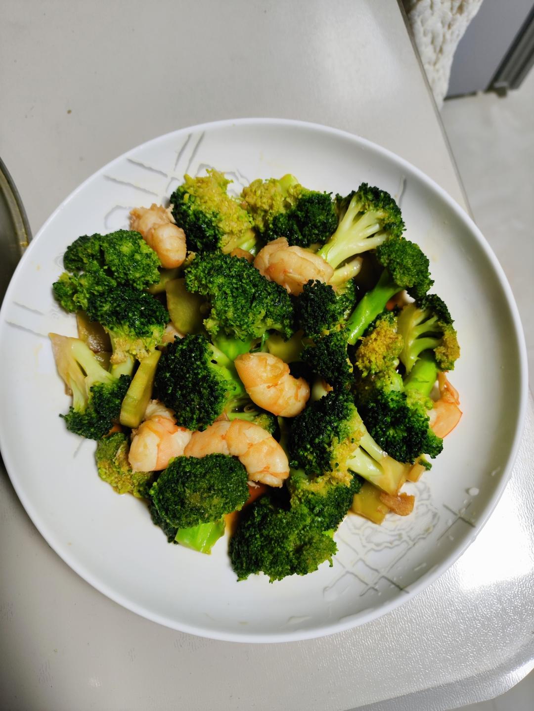 减脂必备的西兰花炒虾仁