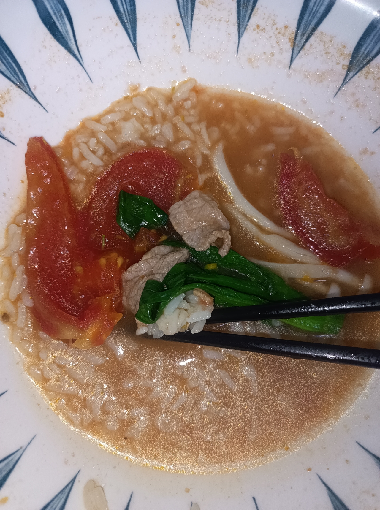 番茄海鲜菇瘦肉汤的做法