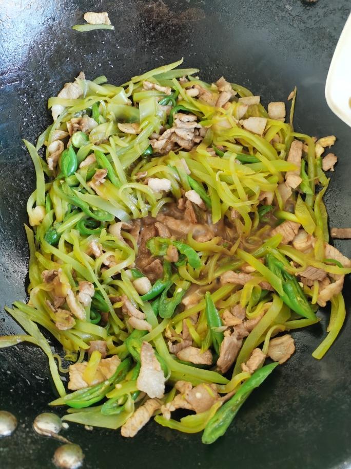 莴笋丝炒肉