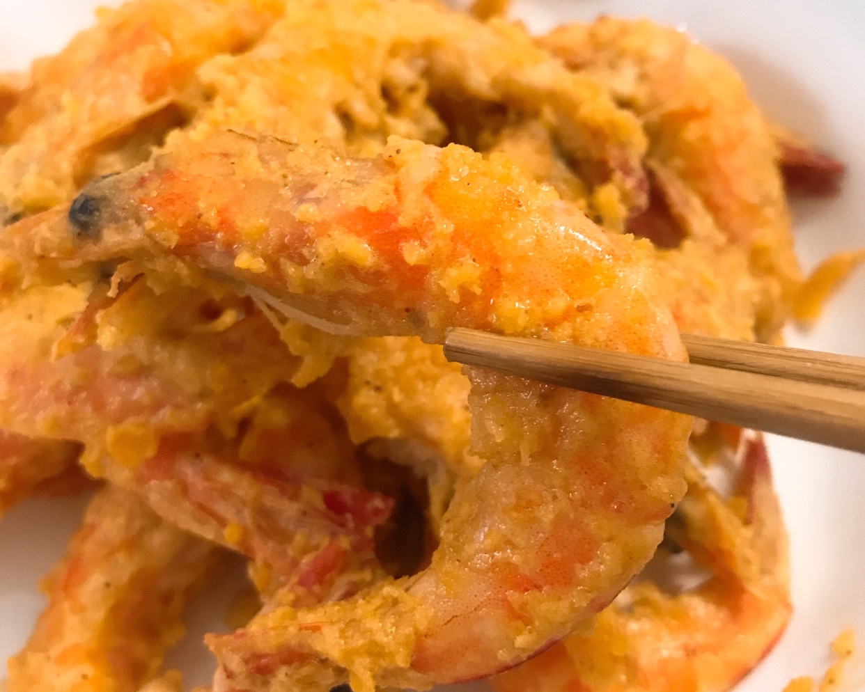 金沙咸蛋黄虾（简单又好吃）的做法
