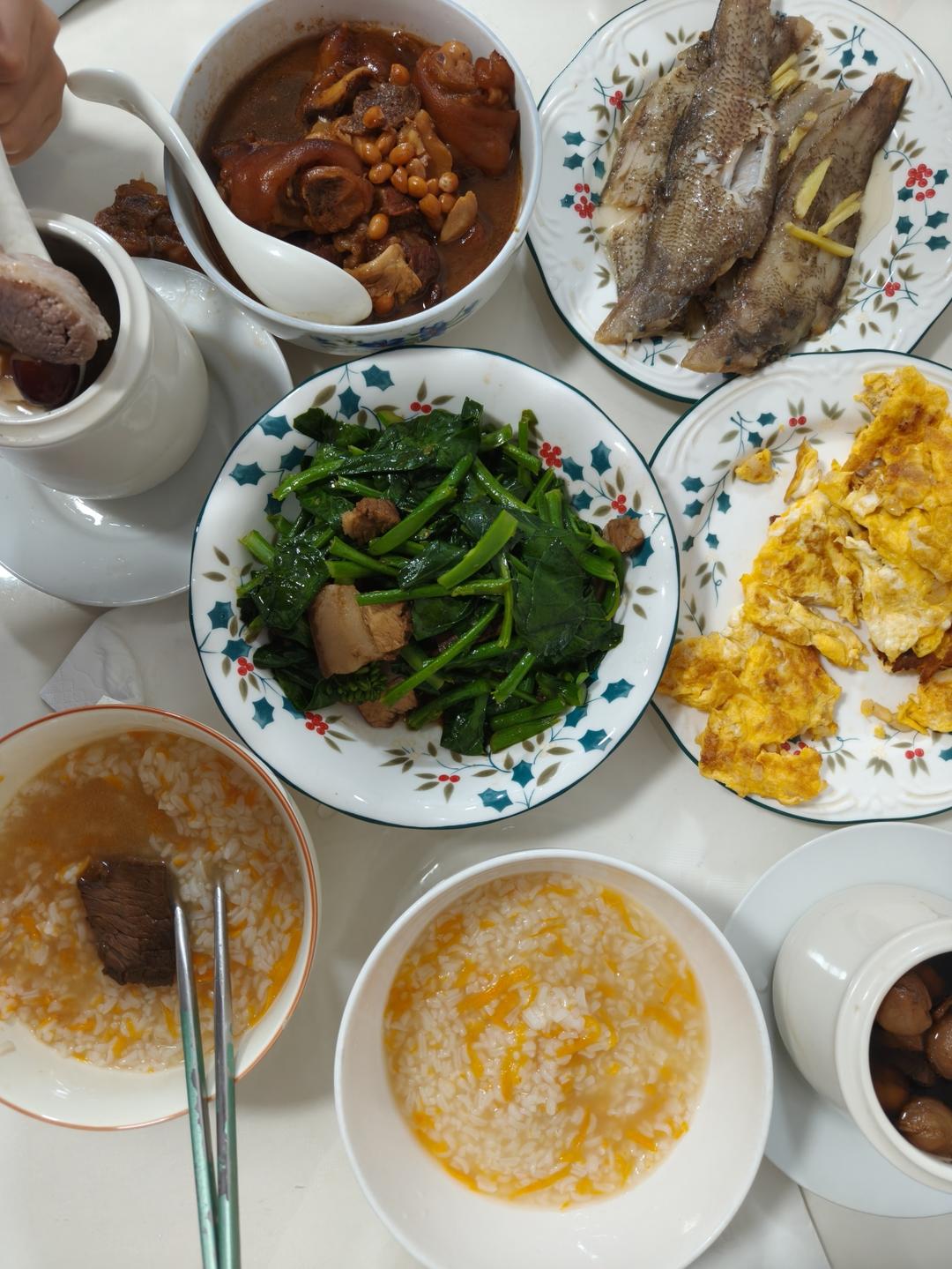 美味的家常菜：红烧猪蹄