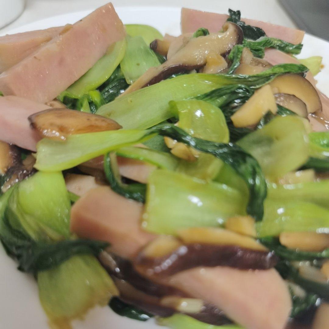 香菇炒油菜/一道春味