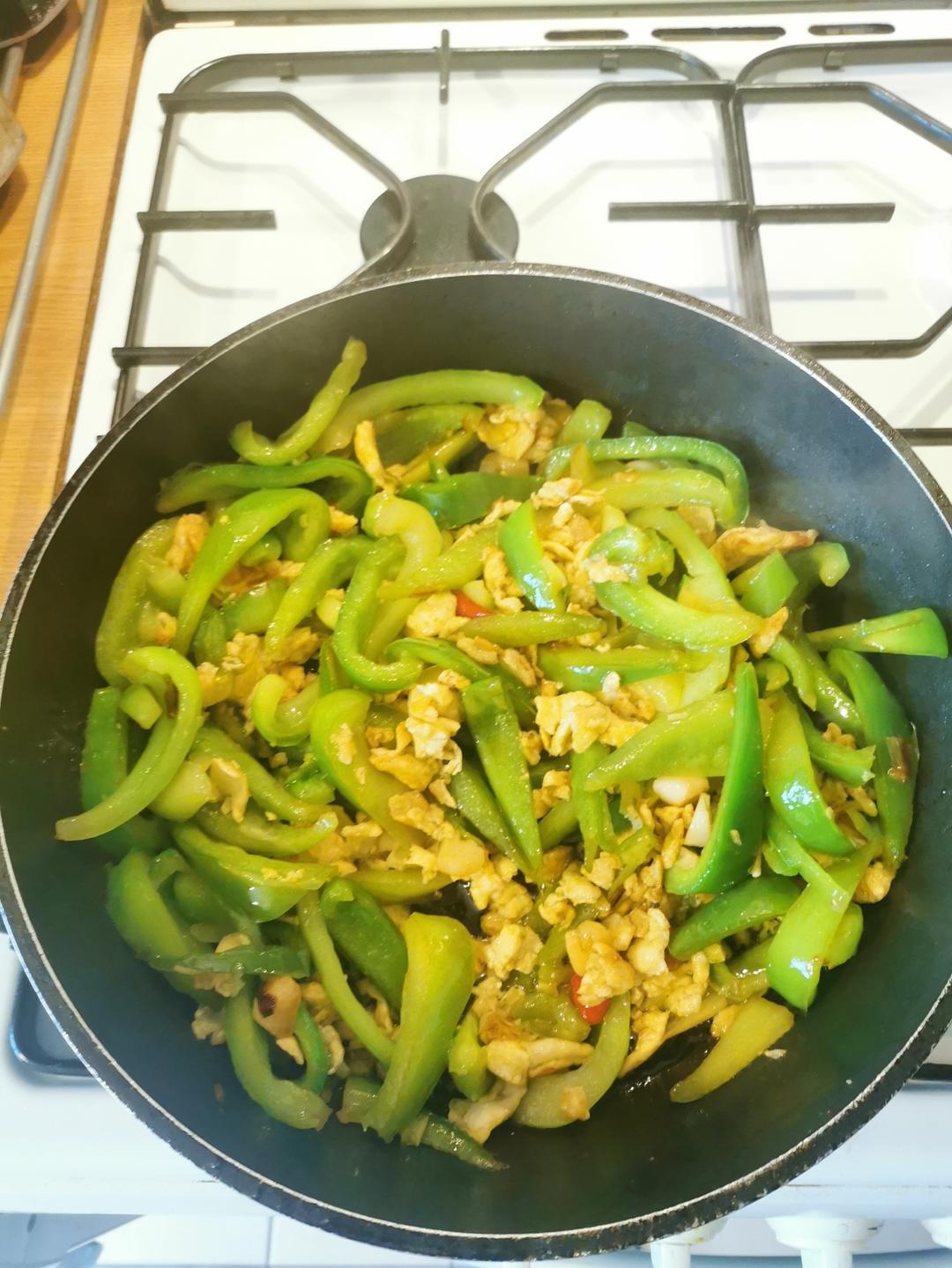 青椒炒蛋