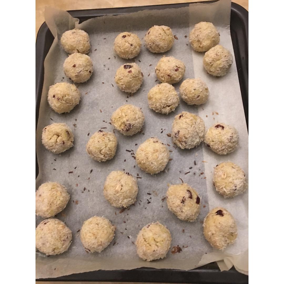 椰丝红薯燕麦球