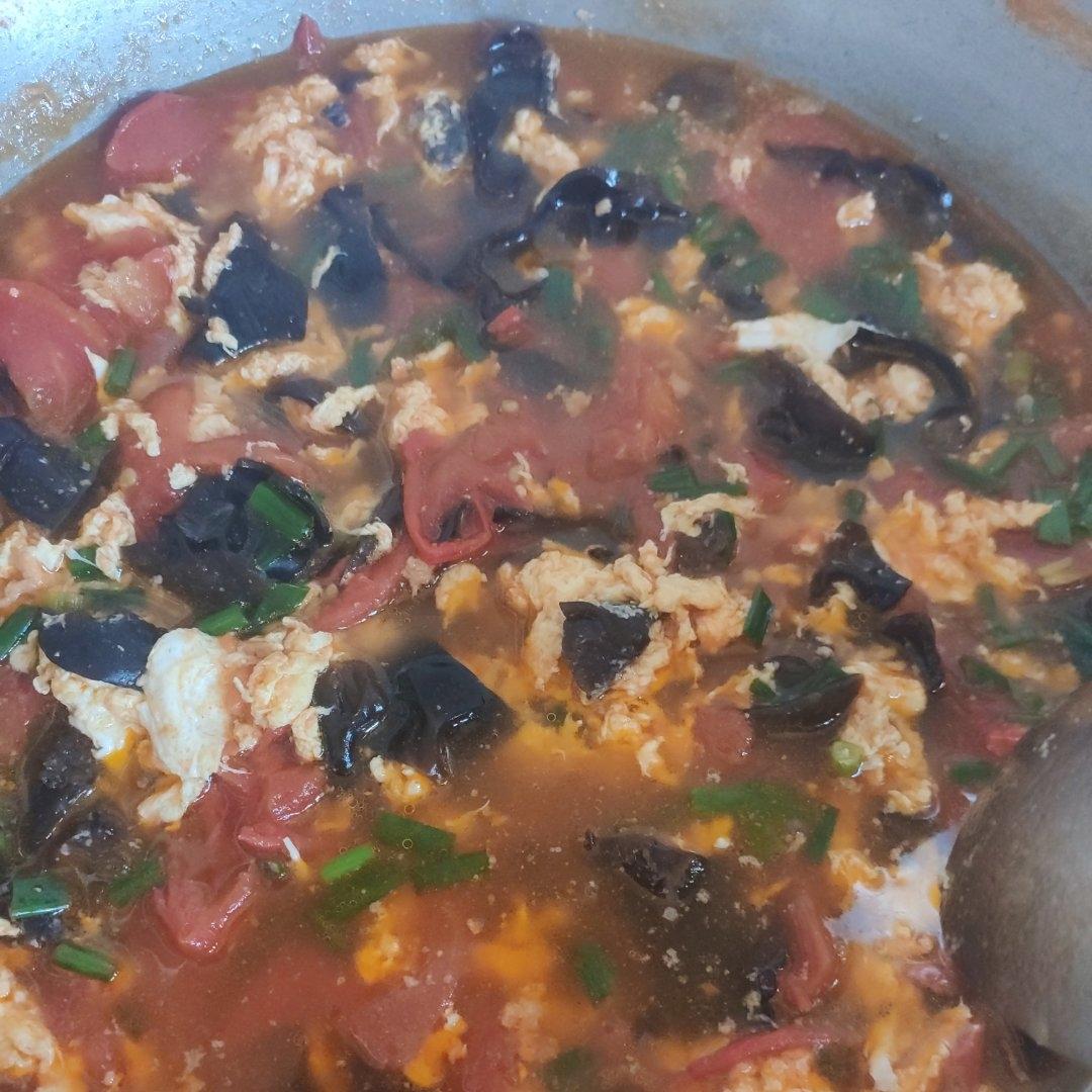 【跟我做不会错】简单又好喝的西红柿鸡蛋汤，家常又营养哦