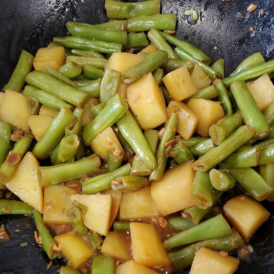 土豆炖豆角
