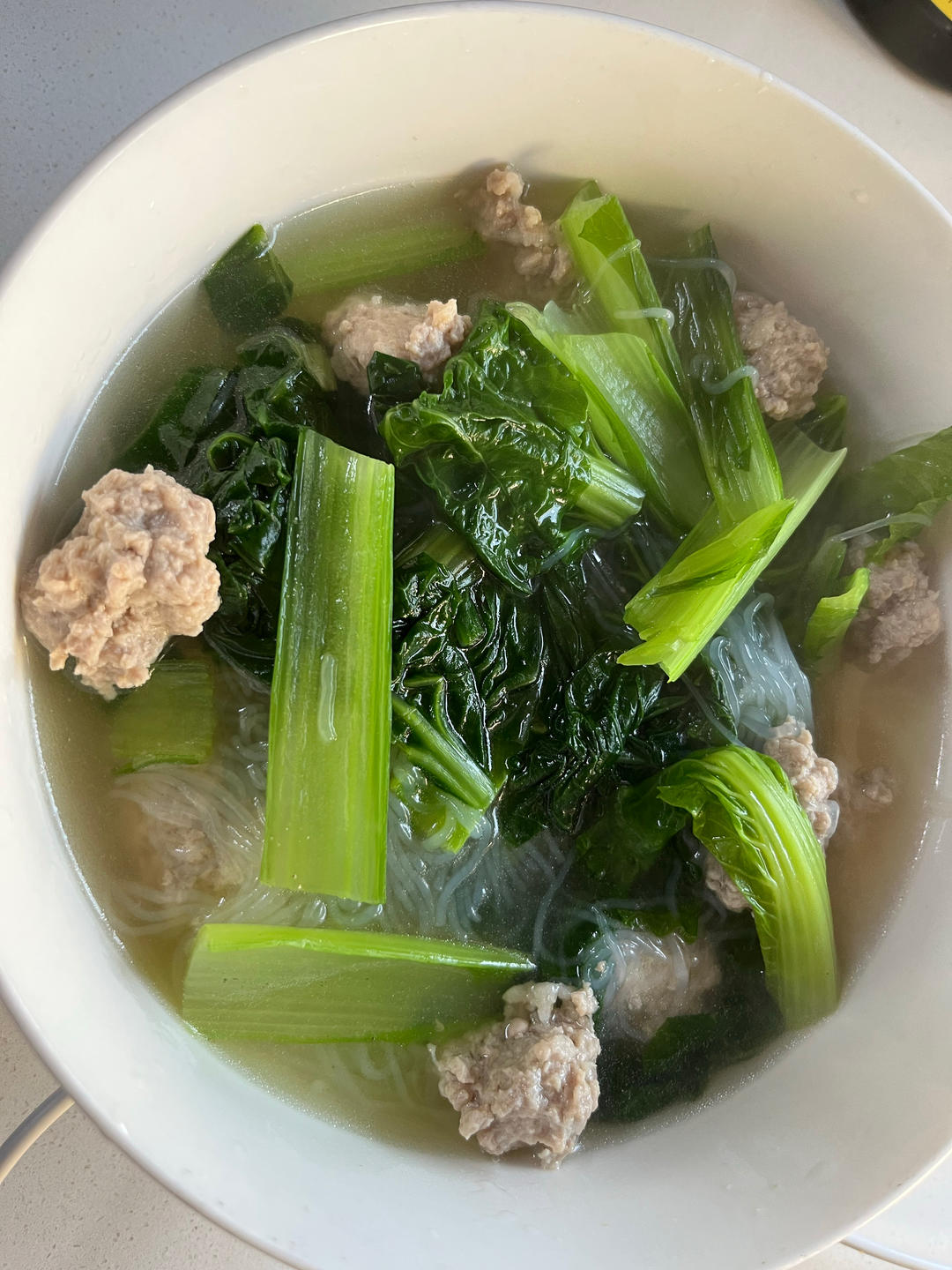 小白菜丸子汤