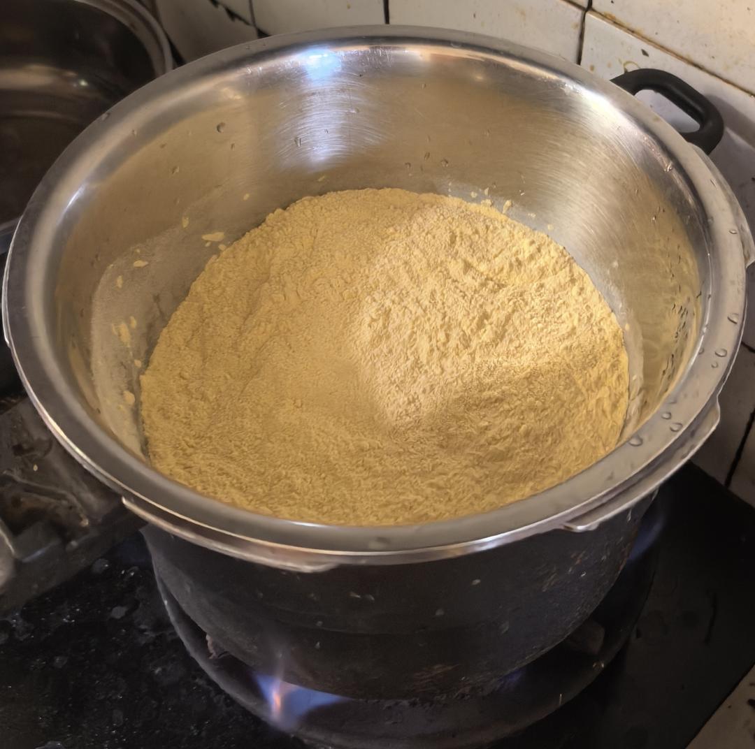 玉米饼（100%玉米面）的做法 步骤1