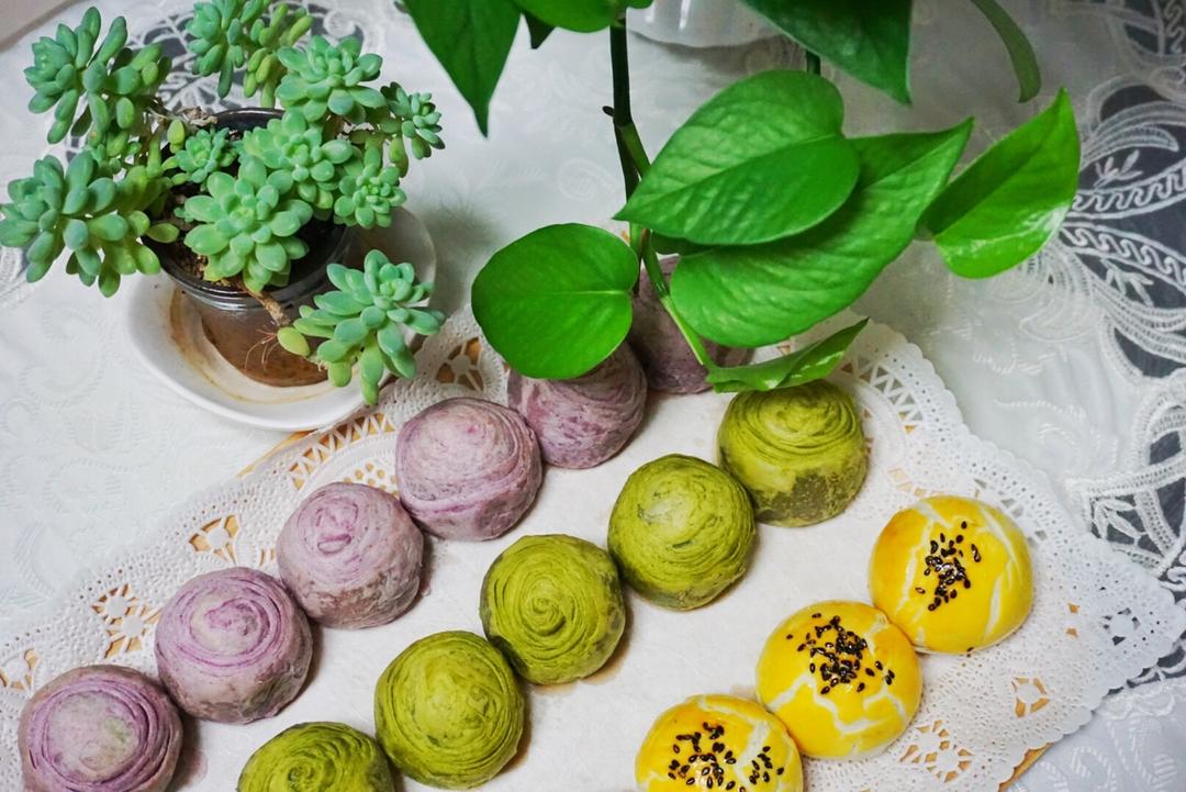 蛋黄酥~紫薯、抹茶、原味~花好月圆，中秋快乐~内附一次做六色蛋黄酥方法~