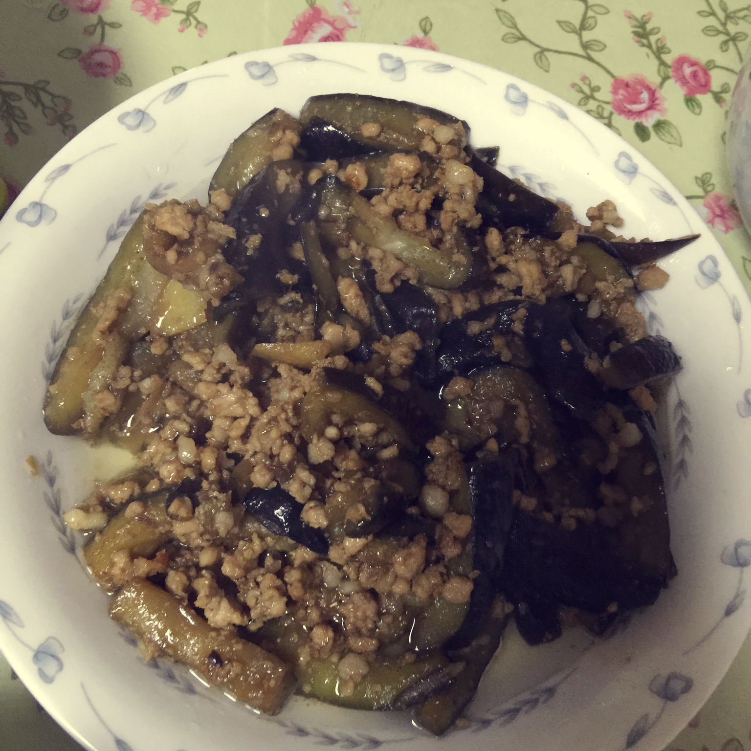 酱香肉末烧茄子