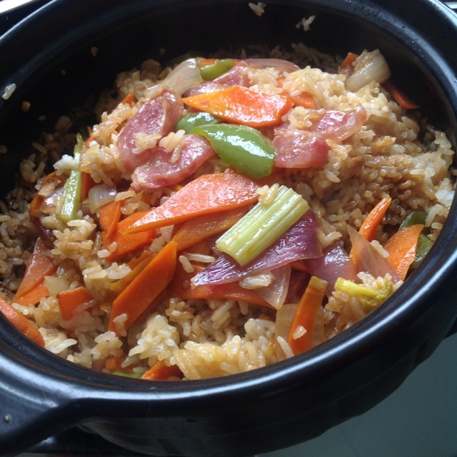 腊肠煲仔饭
