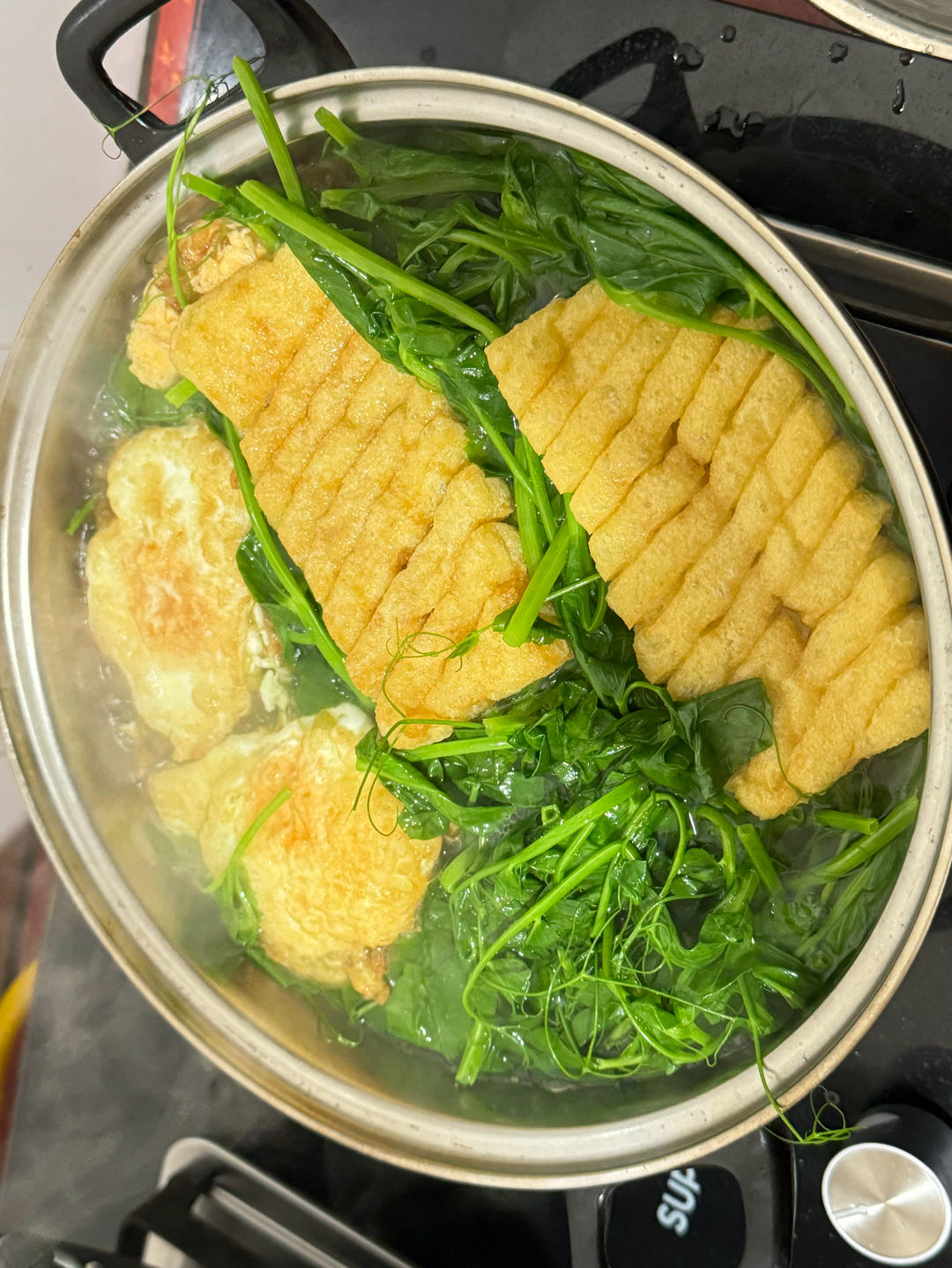 豌豆荚煎蛋汤的做法