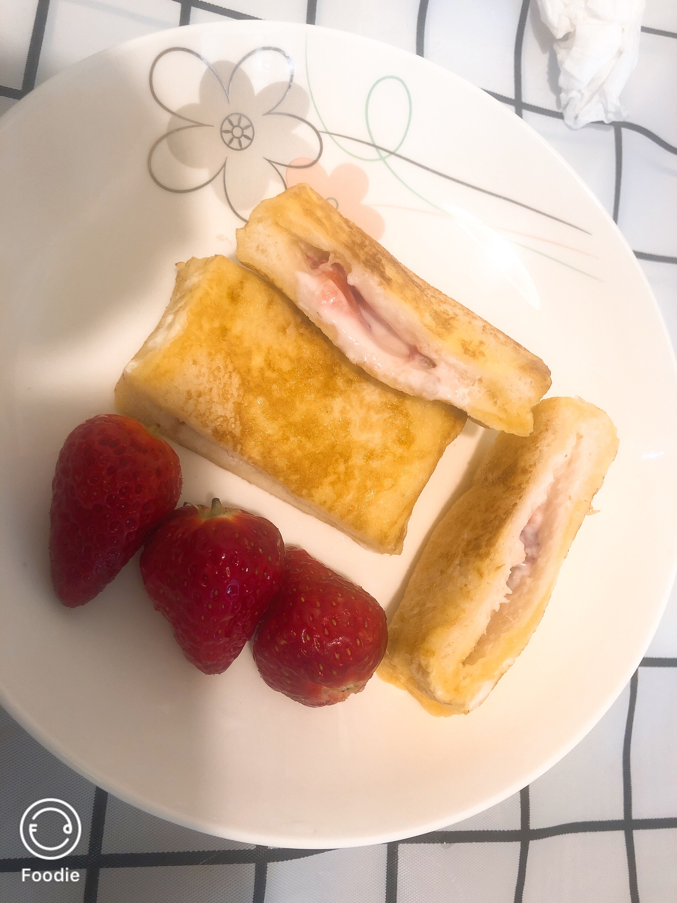 快手早餐之草莓土司的做法 步骤5