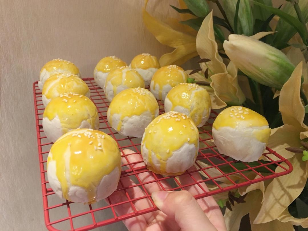 蛋黄酥