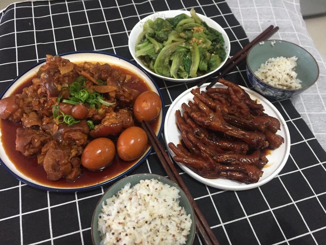 美味的家常菜：红烧猪蹄