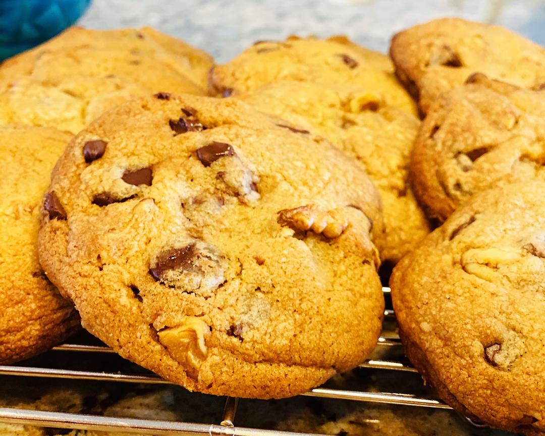 跟着Jeremy哥哥做美食   🍪巧克力核桃软曲奇🍪的做法