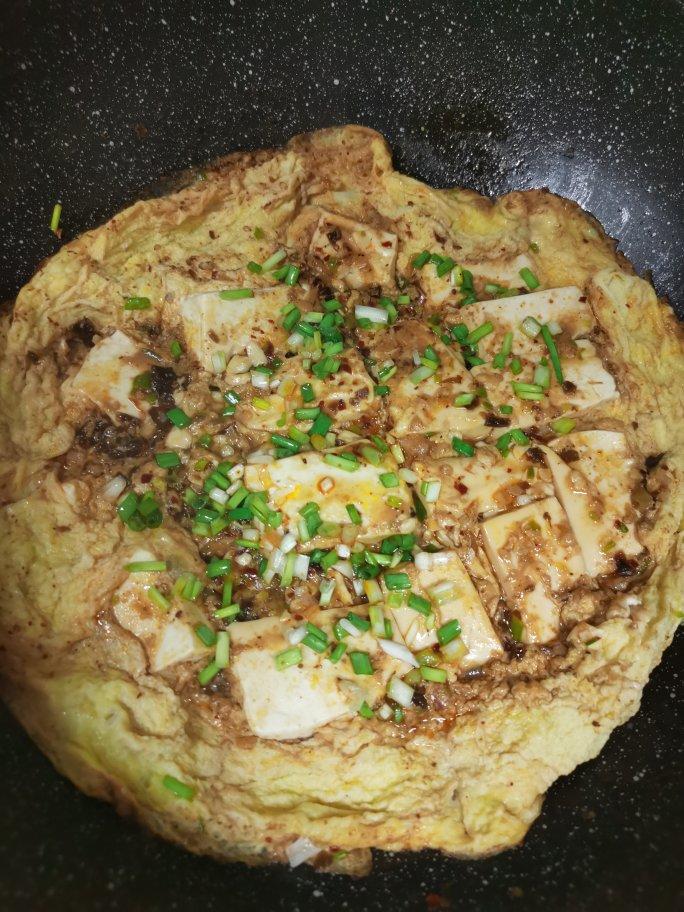 蛋抱豆腐