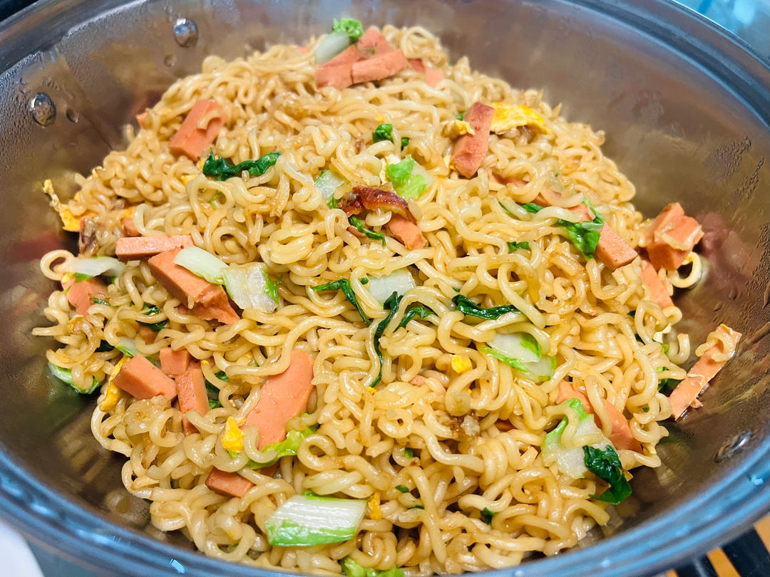 🍜泡面神仙吃法❗️巨销魂的鸡蛋火腿炒泡面