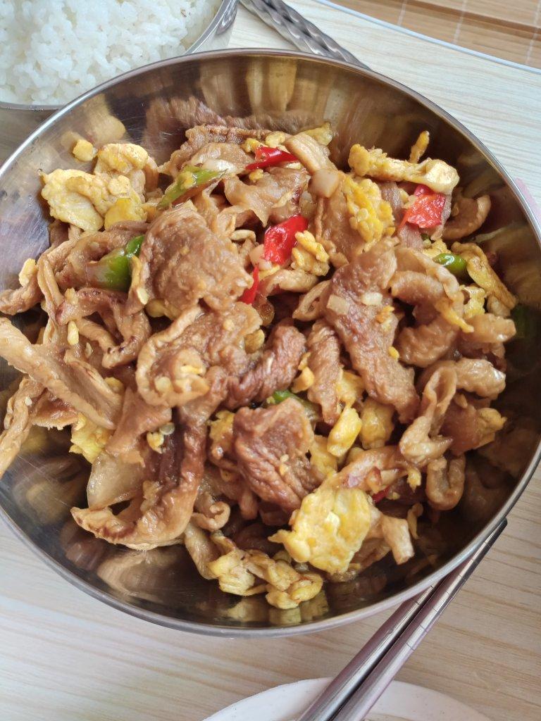 萝卜干炒肉