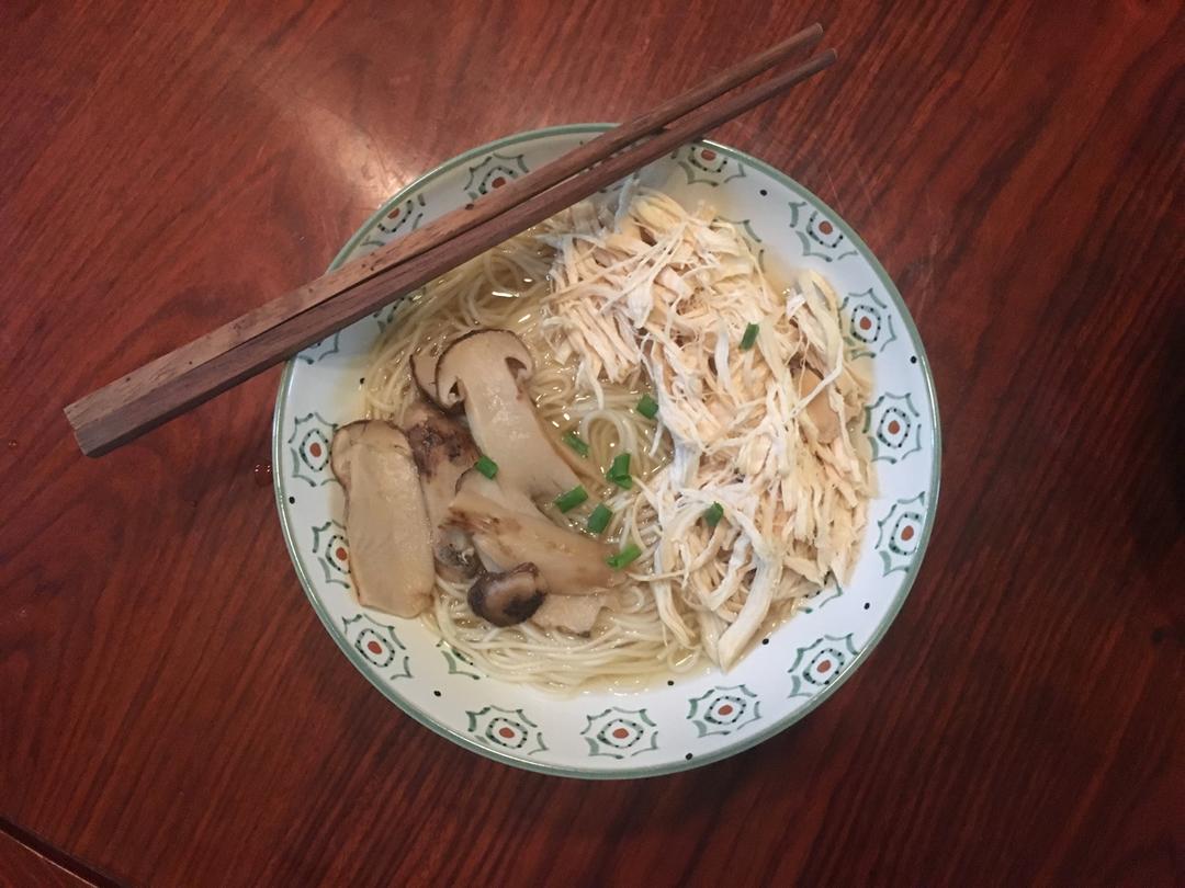 松茸土鸡汤