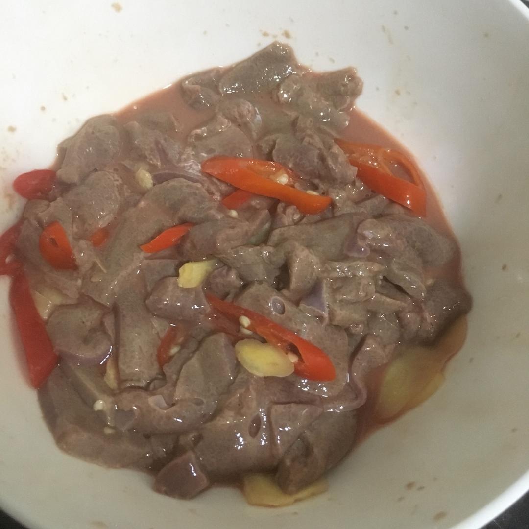 血皮菜炒猪肝