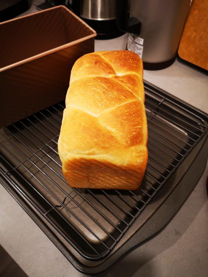 【小高姐】早餐白面包 极简主义的手工面包