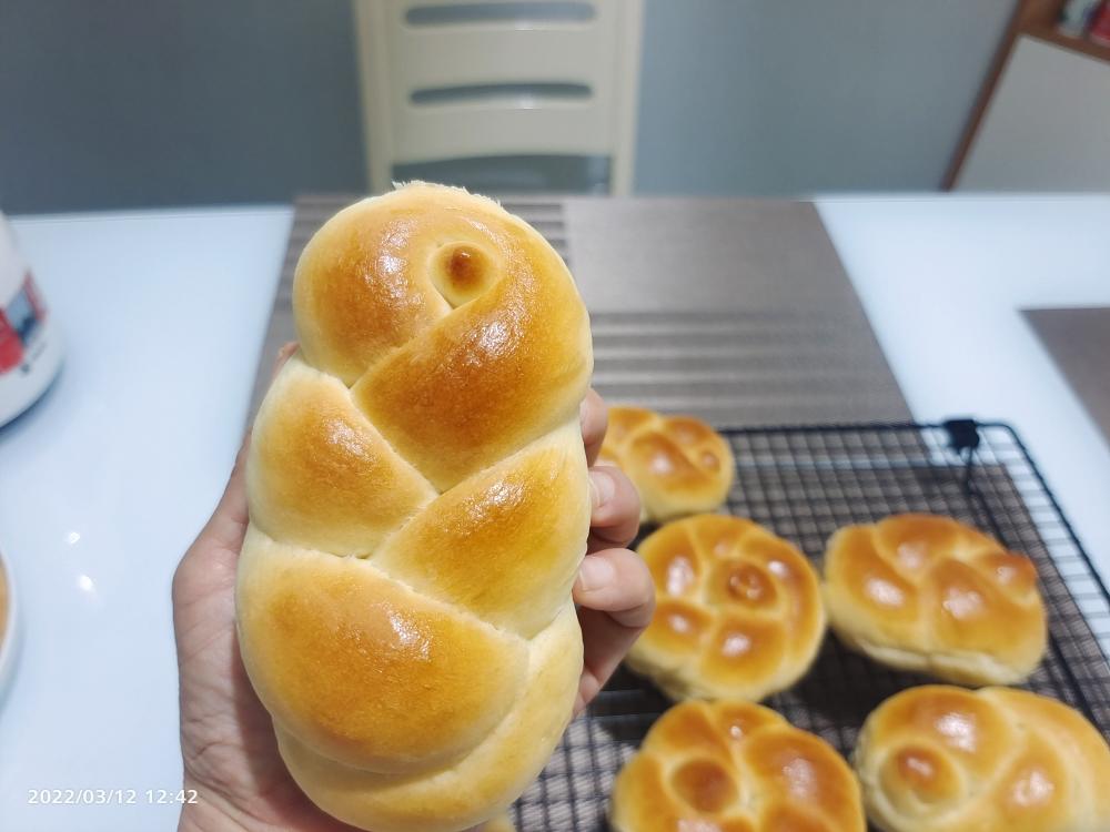 纯奶手撕吐司的做法 步骤1