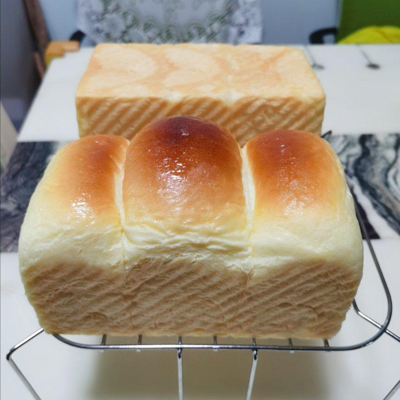 奶油吐司，鲜奶奶油嫩白吐司