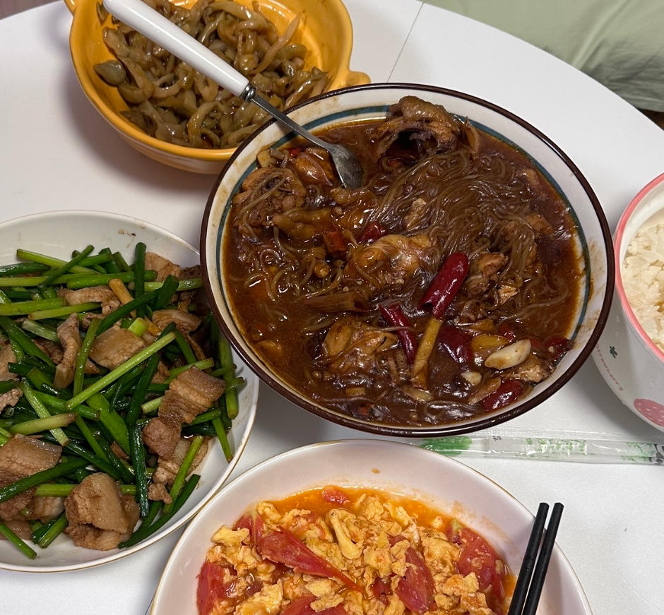 🐣小鸡炖香菇粉条➕贴饼｜巨好吃又下饭