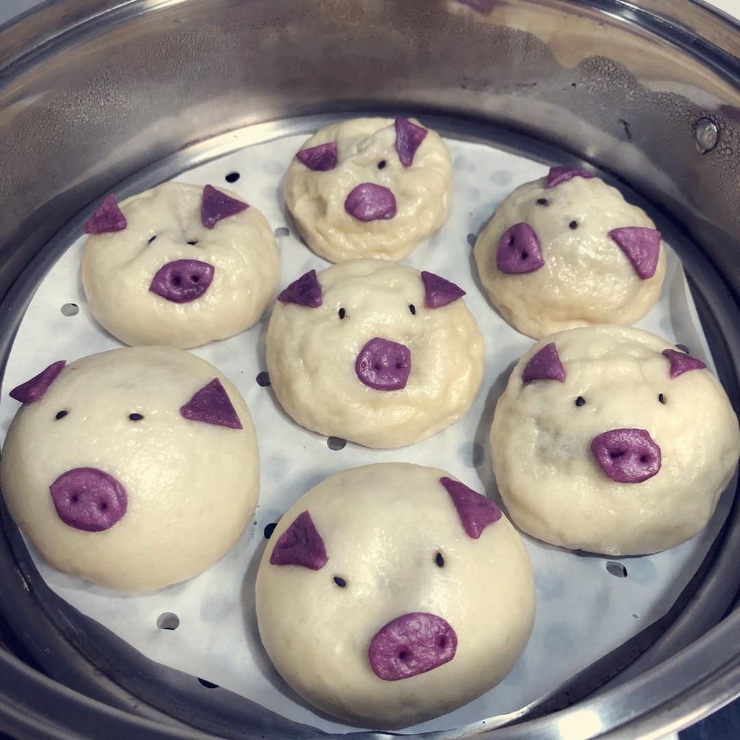 可爱的小猪豆沙包