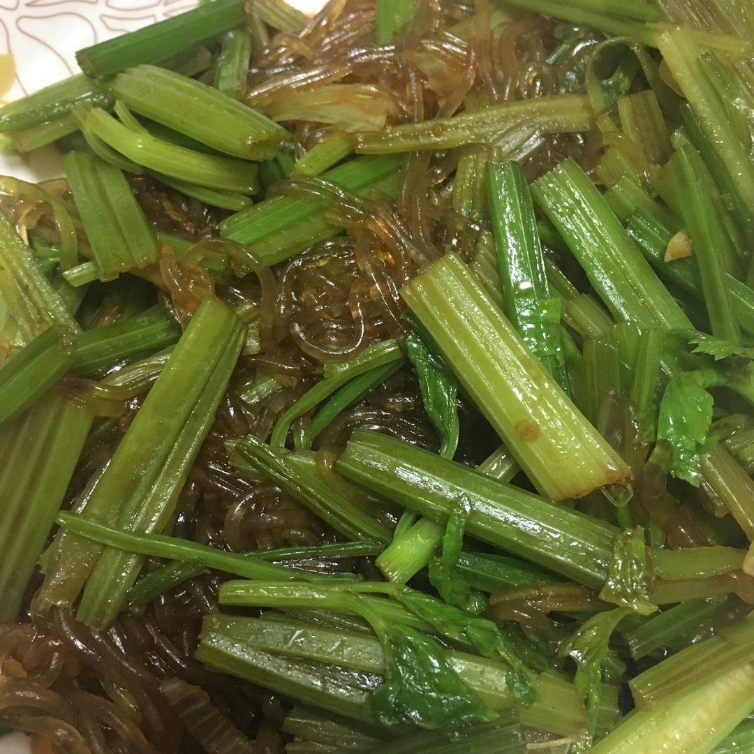 芹菜炒粉条