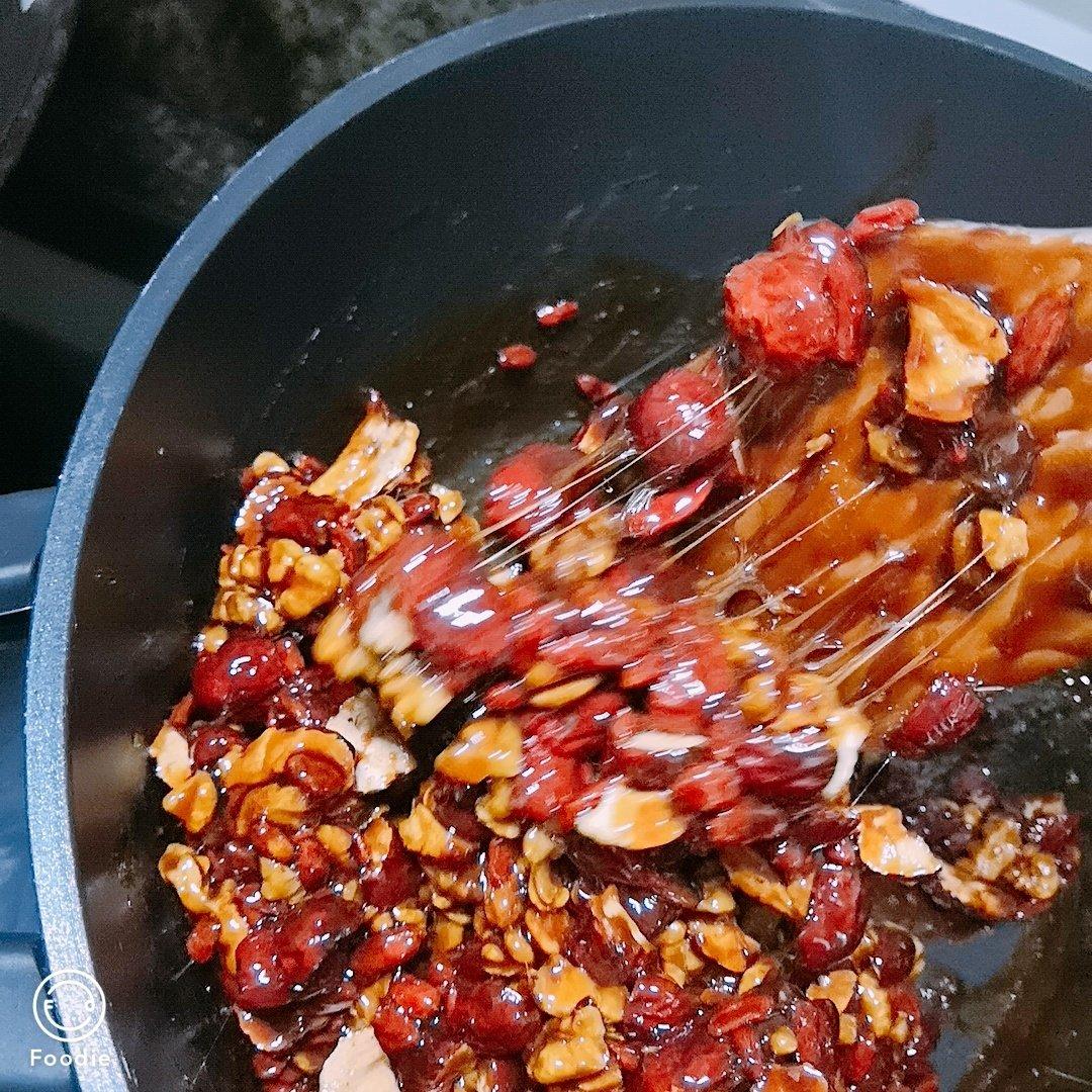养生四物糕-红枣核桃枸杞黑芝麻