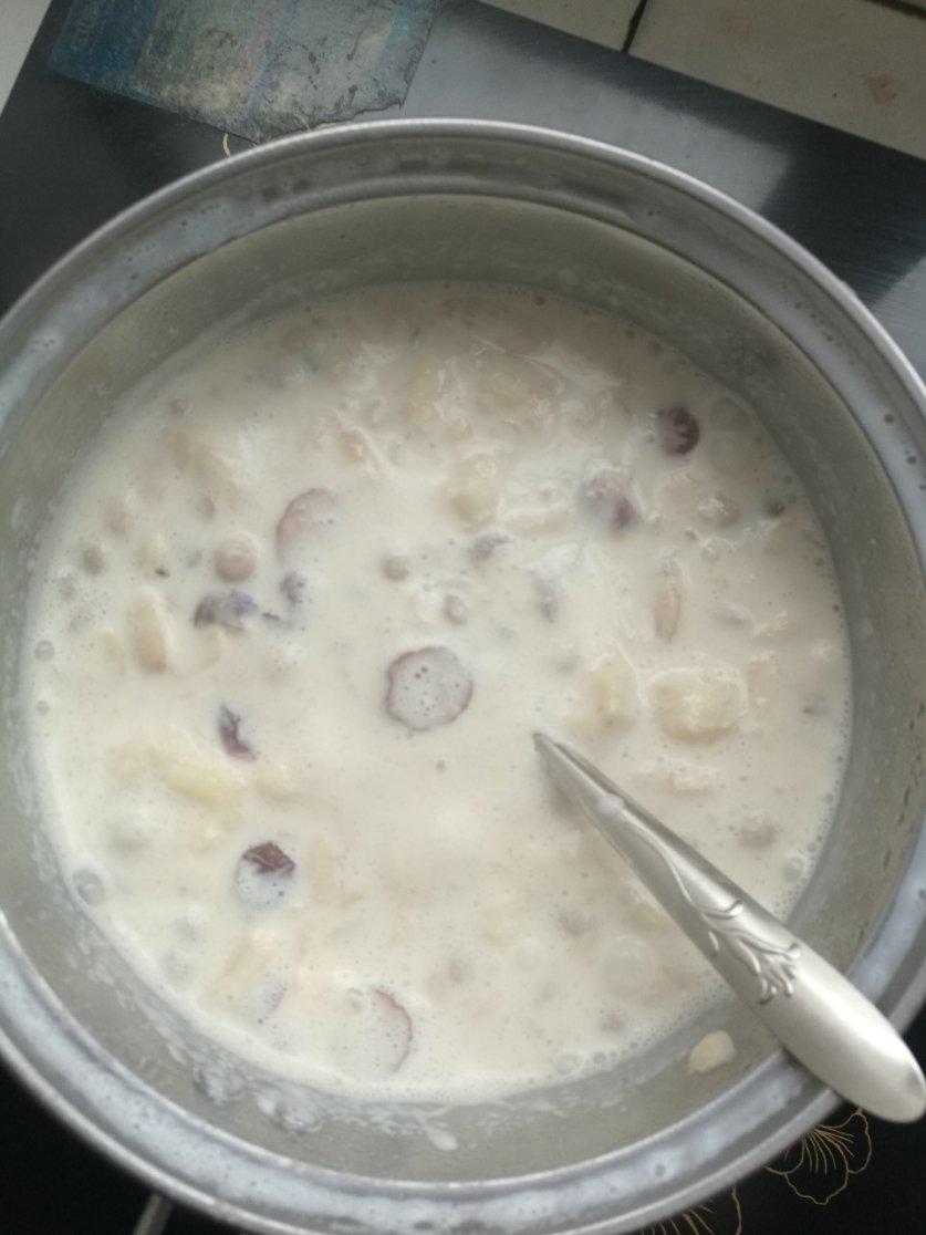 香蕉牛奶燕麦粥