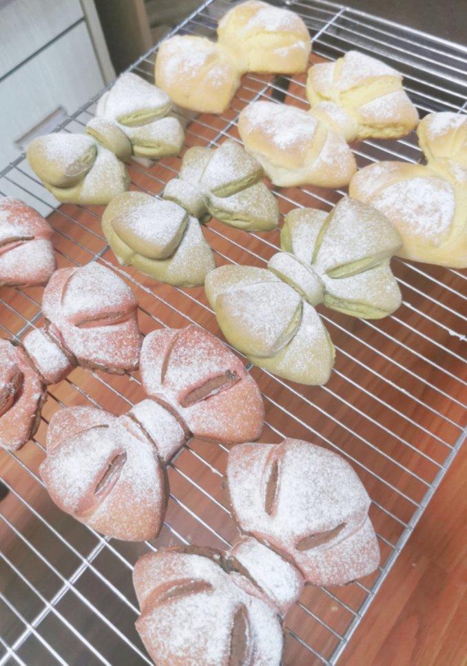 一次发酵网红粉色蝴蝶结豆沙面包（老夫的少女心啊）B74