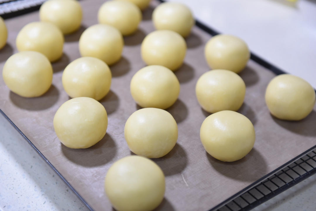 蛋黄酥酥酥（超级奶香黄油版）