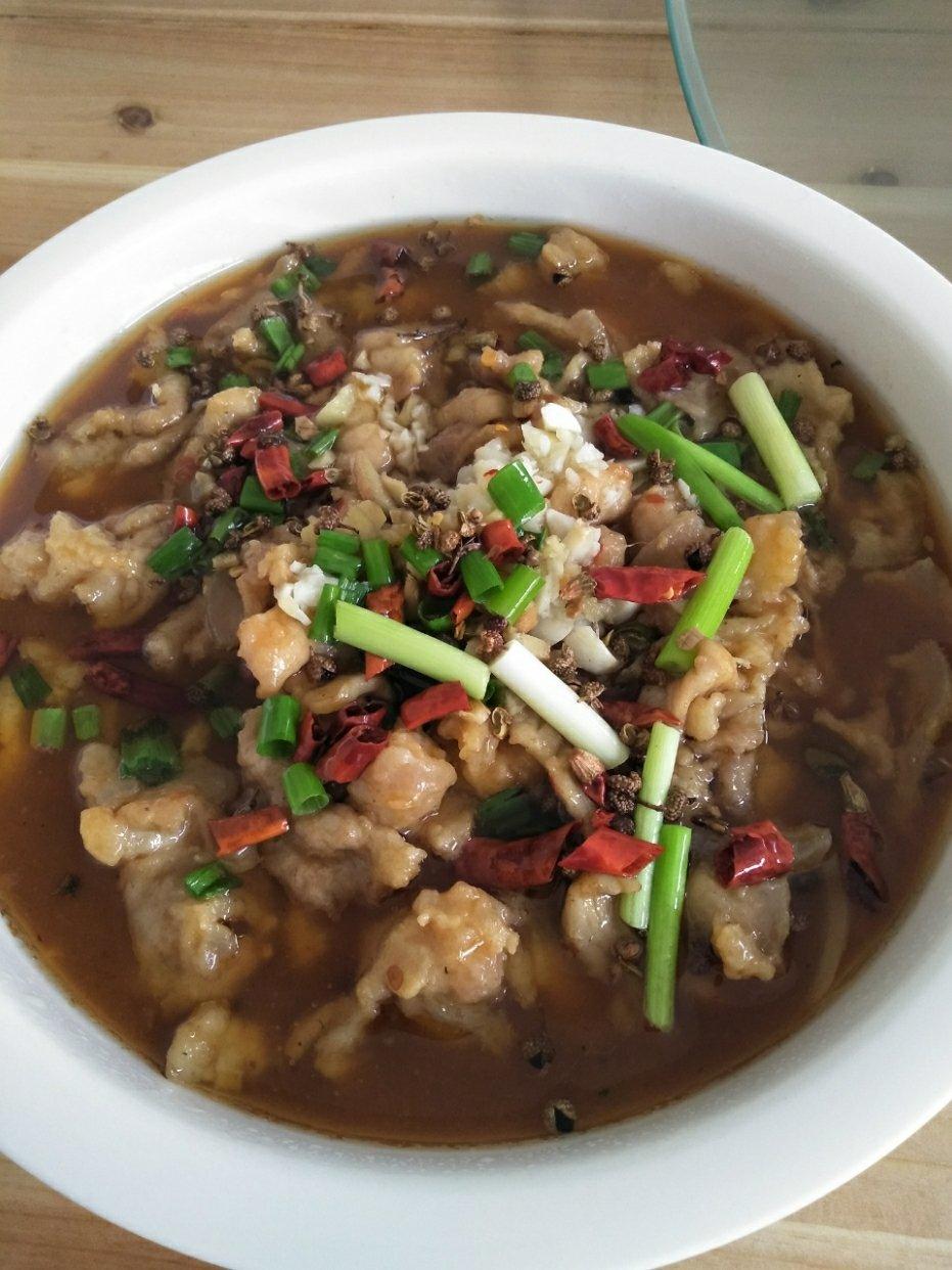 厨师长教你：“水煮肉片”的正宗做法，这味道真的很四川