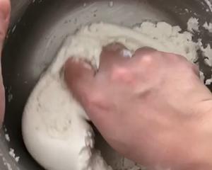 传统钵仔糕（只用粘米粉也能做出Q弹口感的秘诀）的做法 步骤1