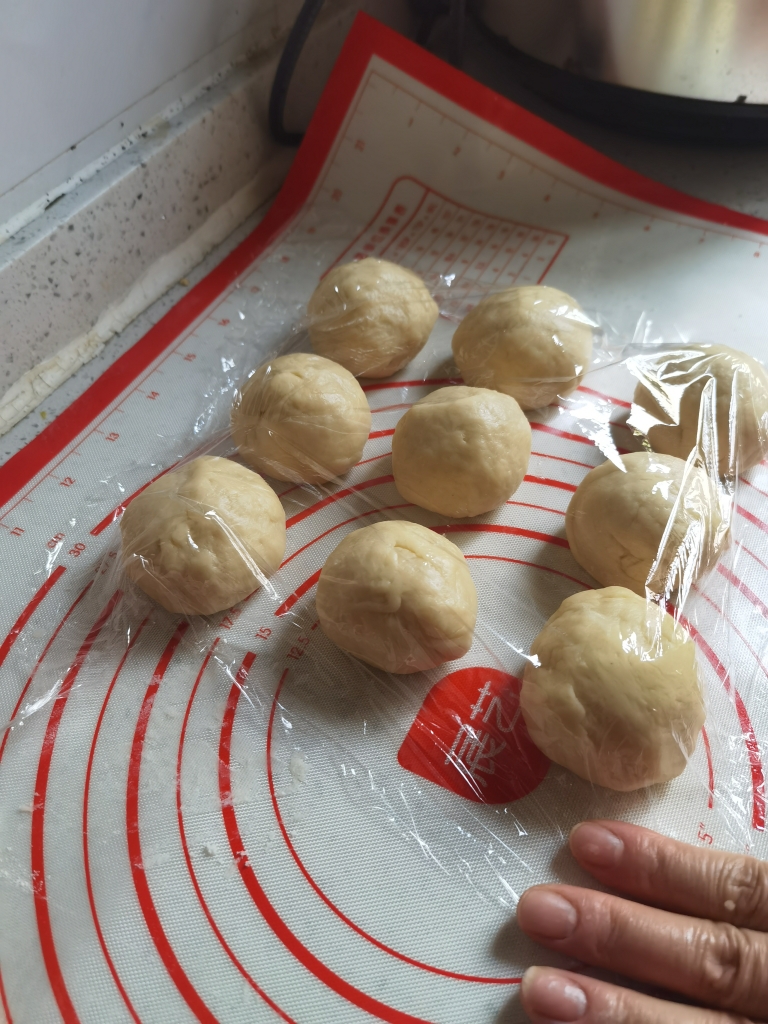 极简牛角面包（不用机器，不用折叠）的做法 步骤10