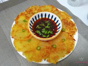 没有面粉  没有盐  韩餐厅同款 韩式【土豆饼】的做法 步骤7