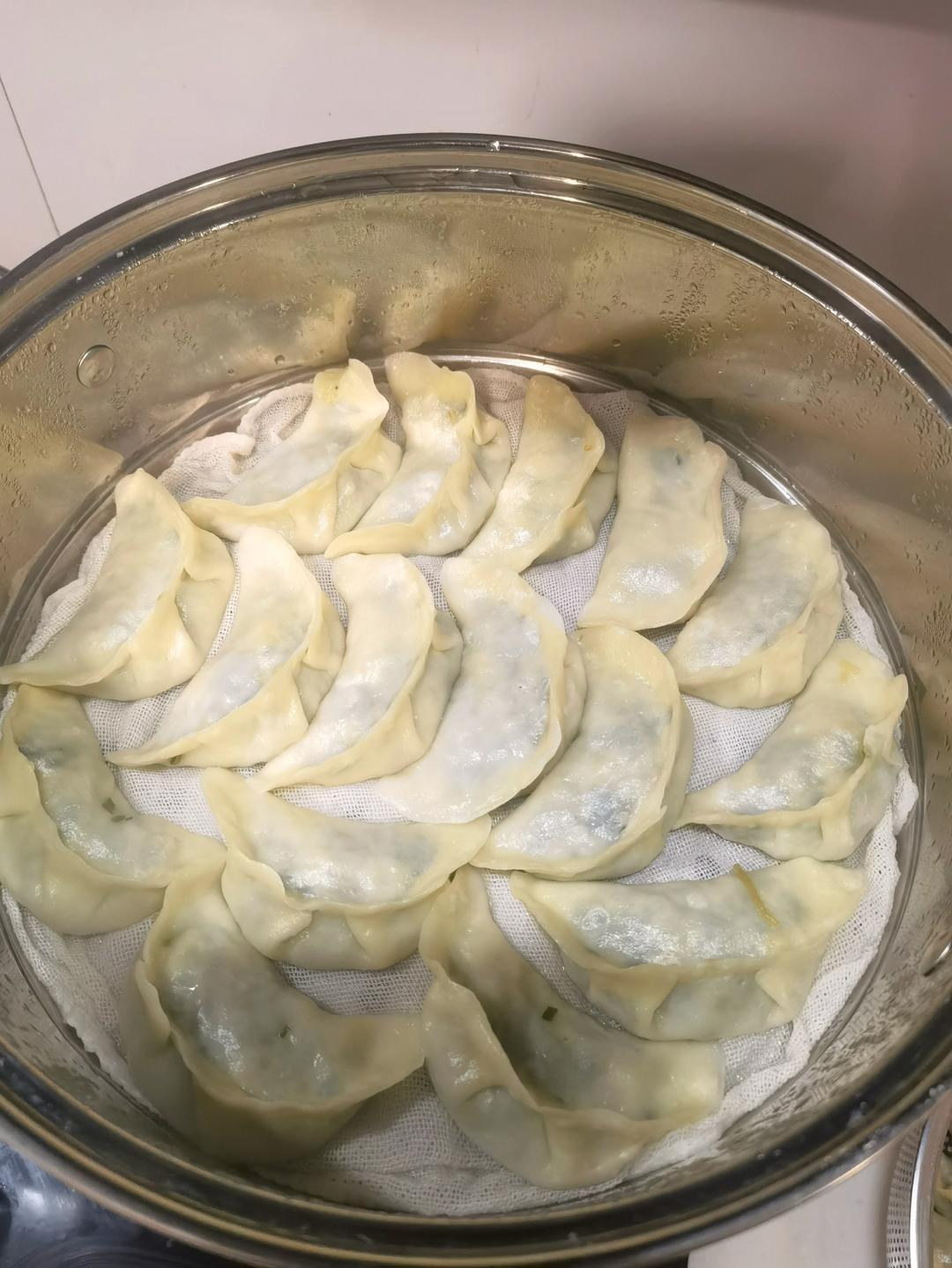 半烫面饺子皮（锅贴、蒸饺、烧卖、剩了还可以烙饼）