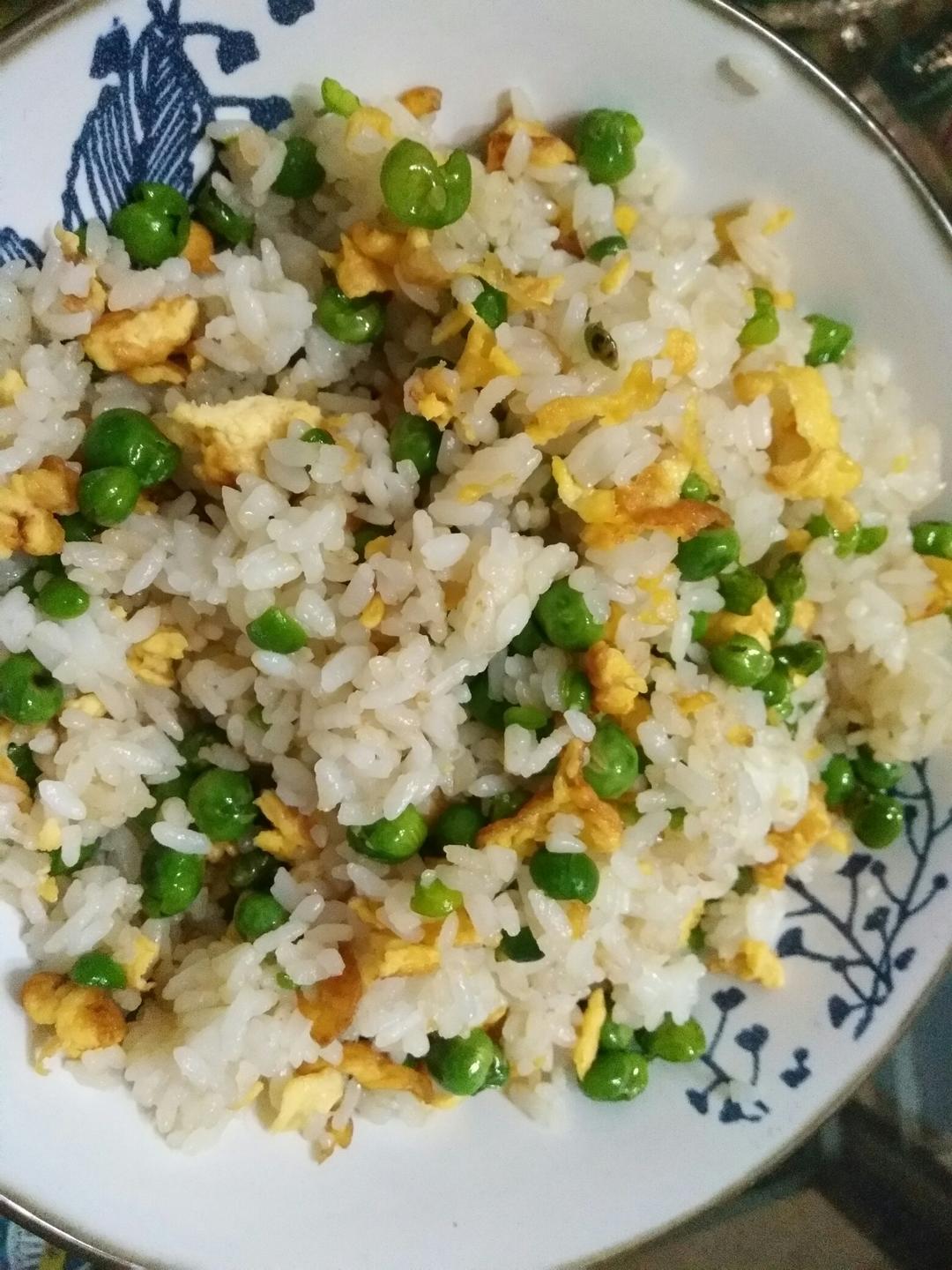 甜豆蛋炒饭的做法