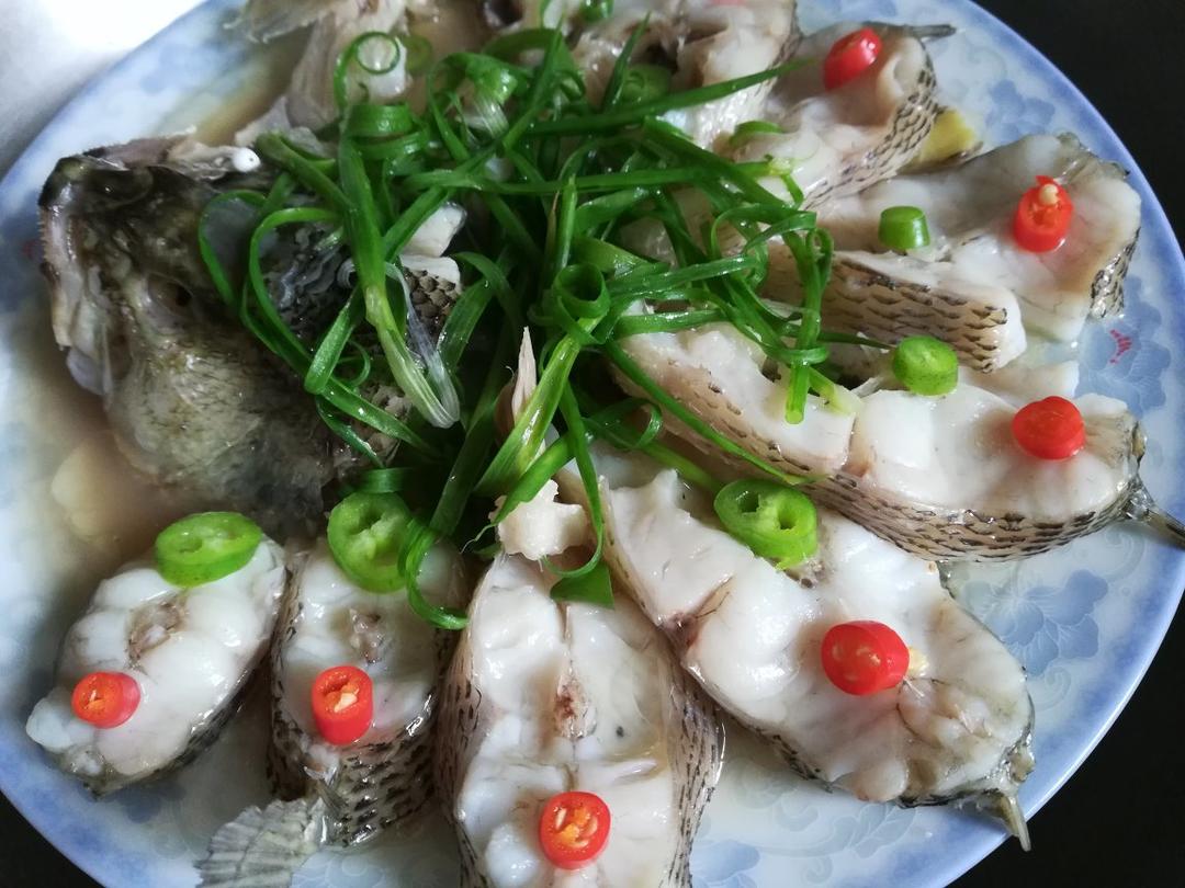 孔雀开屏清蒸鱼