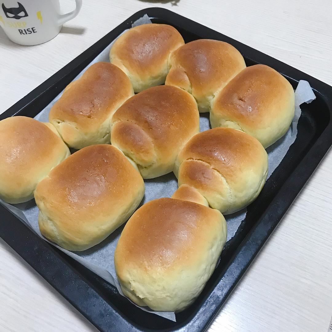 柔软看得见─超软香甜椰蓉小面包