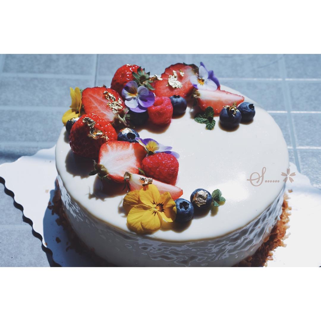 草莓慕斯蛋糕（视频菜谱）