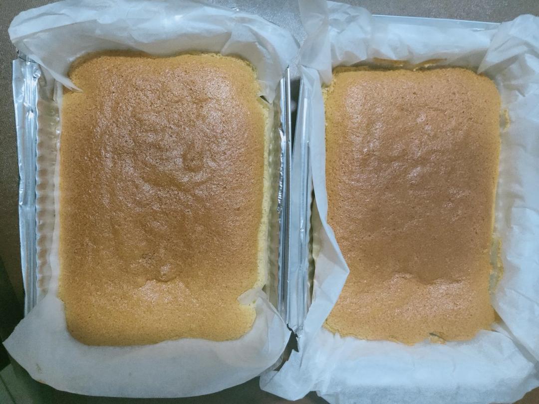 堪比柯基屁股
爆浆芝士🧀古早蛋糕