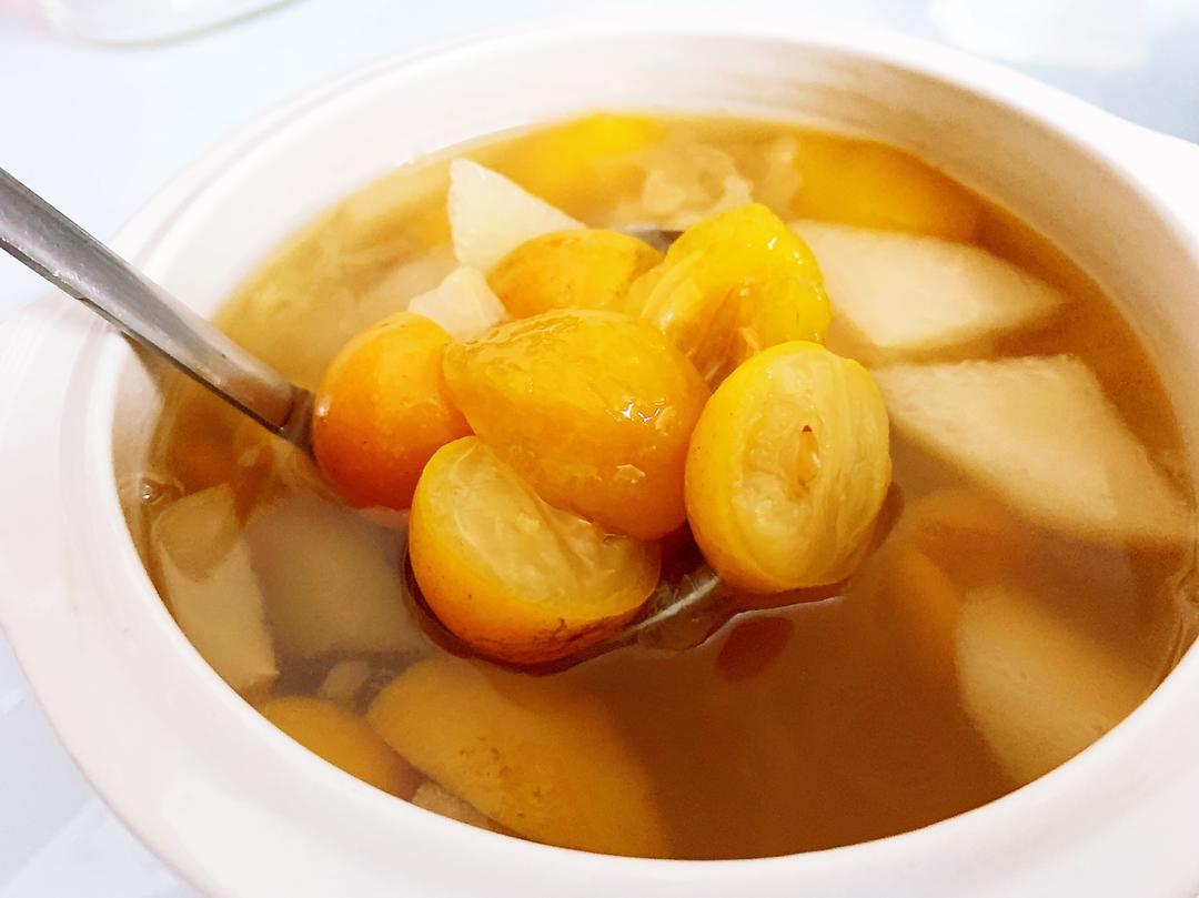 秋季润喉银耳汤