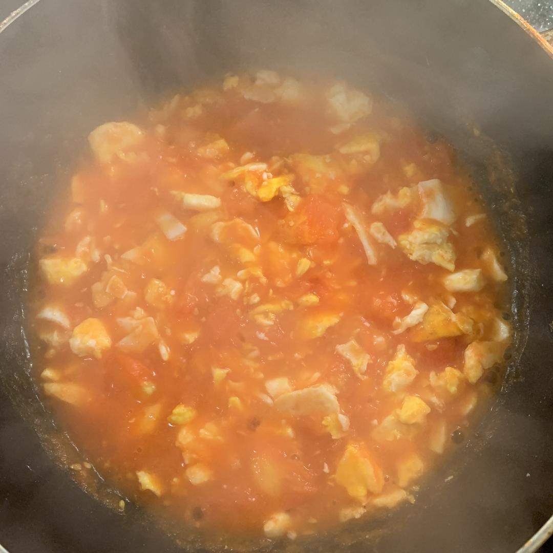 番茄炒蛋（西红柿炒鸡蛋）